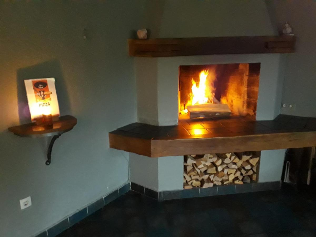 Pizzeria A Penzion Banderas Bayerisch Eisenstein Dış mekan fotoğraf
